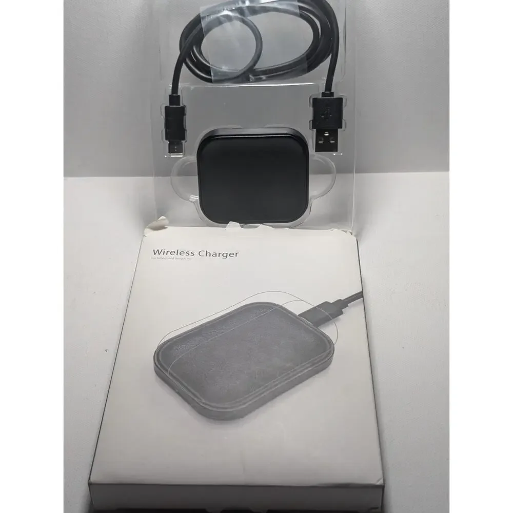 Wireless Charger 5W Charging Pad Black USB C New In Box